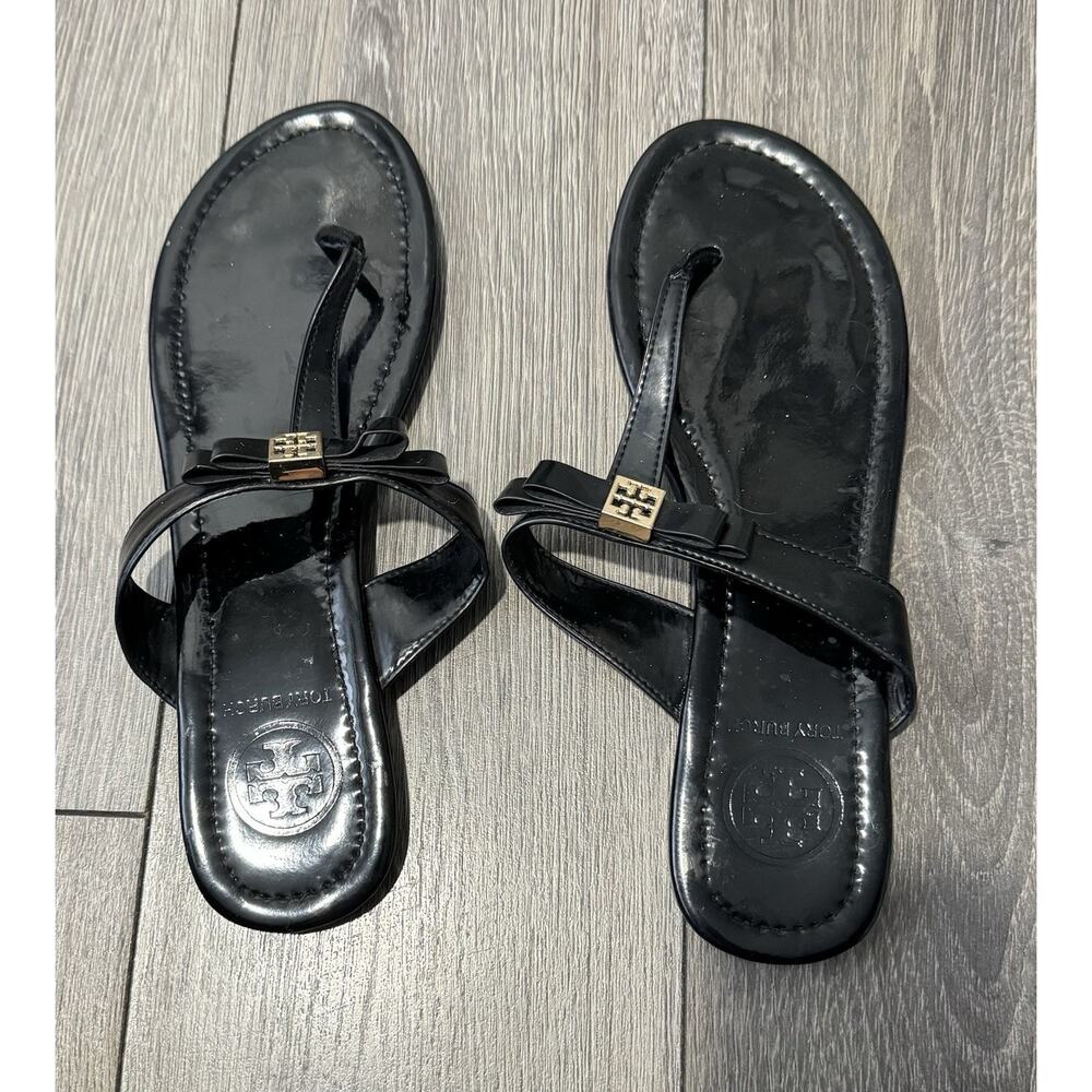 Tory Burch Black Patent Leather Logo Thong Sandals with Gold Emblem